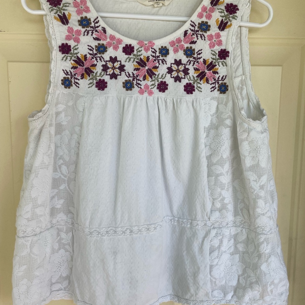 Lucky Brand Tank Top Embroidered Embossed Floral Round Neck Boho L